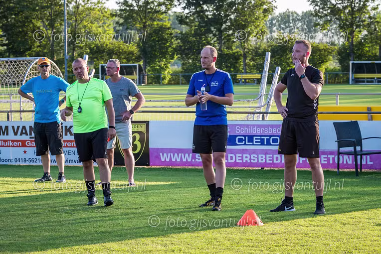 2020_08_06 GVV63 eerste selectie training