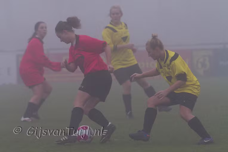 2012_11_24 Lo GVV'63 VR1 - SV Meerkerk VR1 2-4