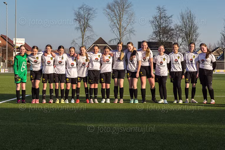 2025_03_08 GVV63 MO13 1 - Theole MO13 1 0-10