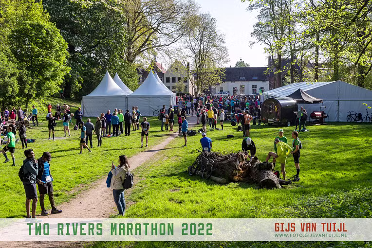 2022_04_24 1 Start Two River Marath Zaltb